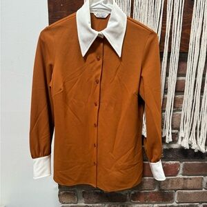 Vintage Two-Tone Button-Down Shirt in Rust with White Collar
